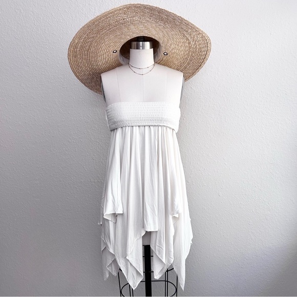 Ecote Off-white Fairycore Ruched Strapless Dresss - Picture 6 of 13